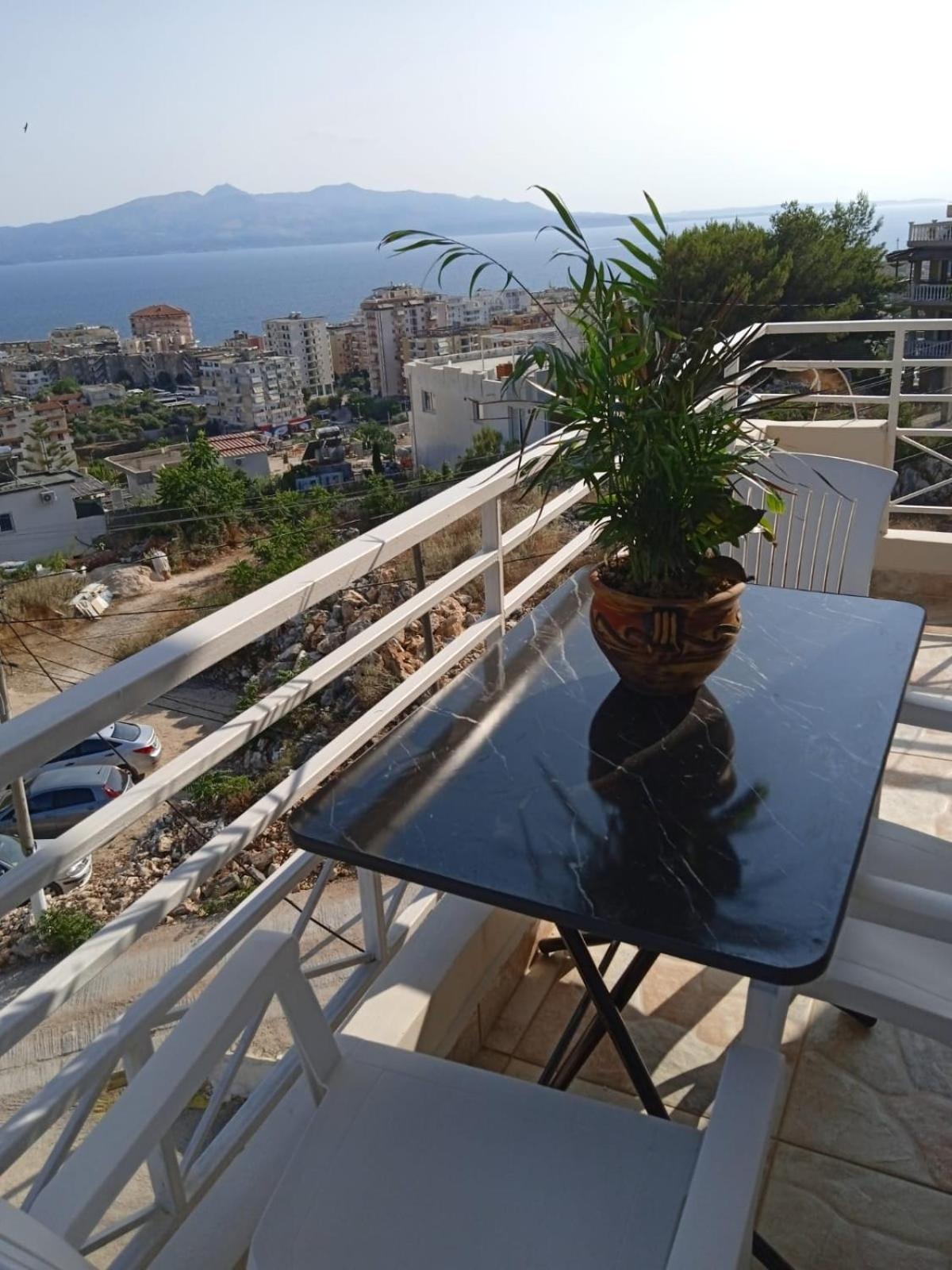 Mariana Apartments Sarandë Værelse billede